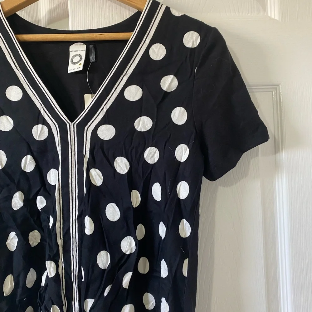 NWT Anthropolgie Akemi + Kin Knot Front Polka Dot V-Neck Tee - Picture 5 of 8